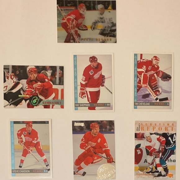 Detroit Red Wings Vintage NHL Hockey Cards - Lot of 21 w/ Yzerman, Fedorov - Picture 6 of 13